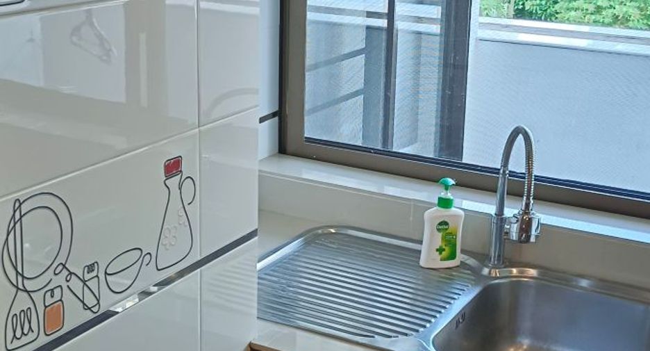 For rent 2 bedrooms condo in Watthana, Bangkok