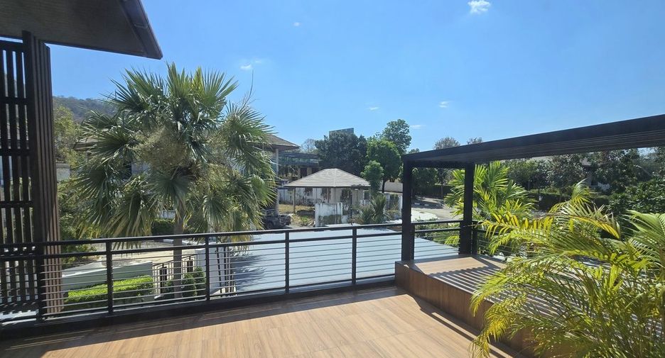 Casa en venta de 4 habitaciones en Mueang Chon Buri, Chonburi
