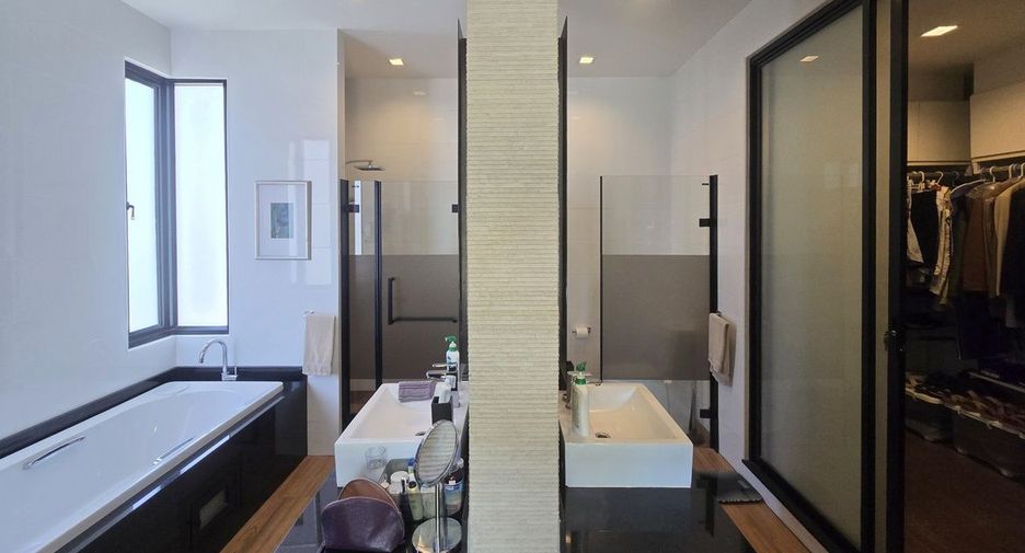 Casa en venta de 4 habitaciones en Mueang Chon Buri, Chonburi