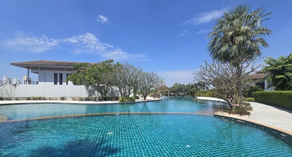 Casa en venta de 4 habitaciones en Mueang Chon Buri, Chonburi