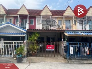Casa adosada en venta de 2 habitaciones en Mueang Samut Prakan, Samut Prakan