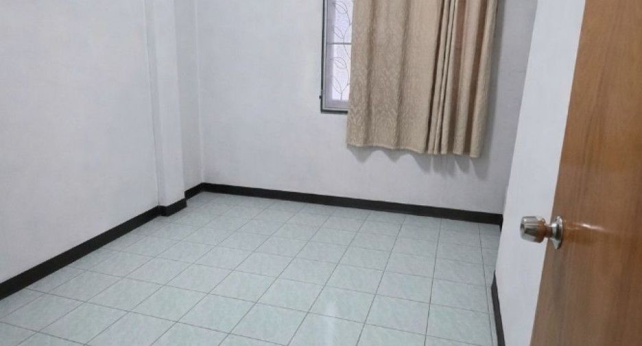 Reihenhaus zum Kauf mit 2 Zimmer in Mueang Samut Prakan, Samut Prakan