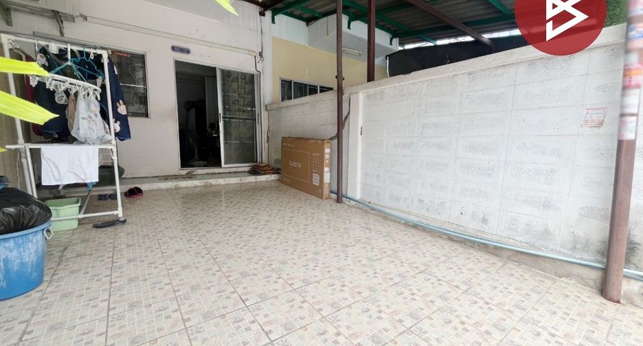 Reihenhaus zum Kauf mit 2 Zimmer in Mueang Samut Prakan, Samut Prakan