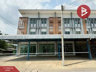 Local comercial en venta de 9 habitaciones en Lam Luk Ka, Pathum Thani