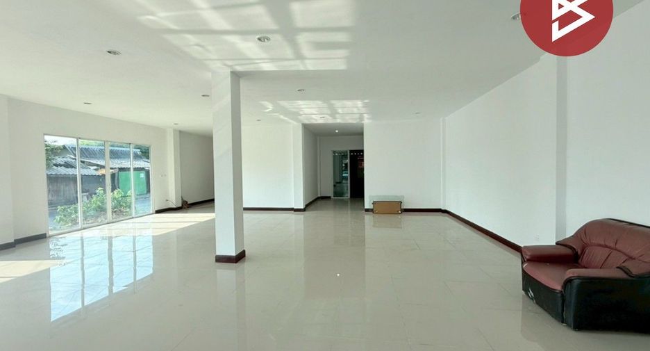 For sale 9 ベッドルーム retail Space in Lam Luk Ka, Pathum Thani