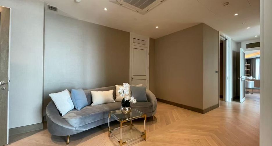 For rent そして for sale 6 ベッドルーム condo in Khlong San, Bangkok