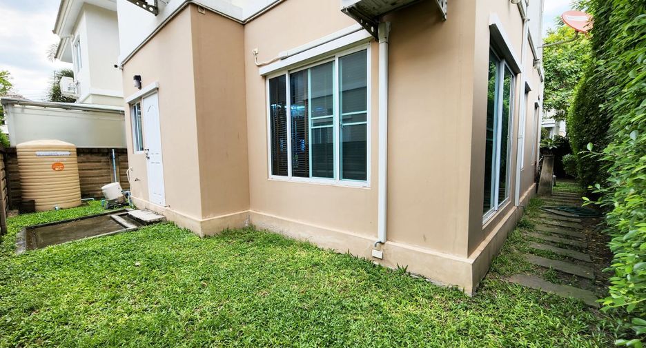 For sale 3 bedrooms house in Suan Luang, Bangkok