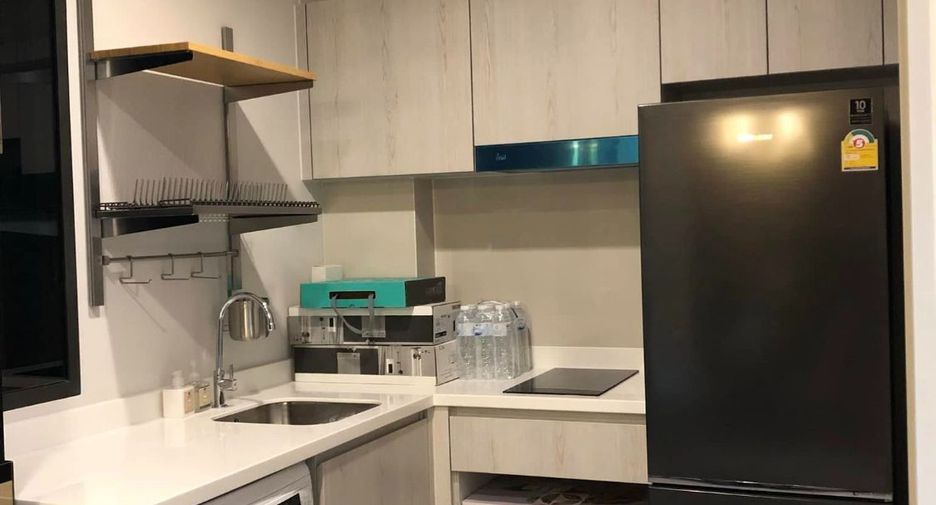 For rent 1 bed condo in Pathum Wan, Bangkok