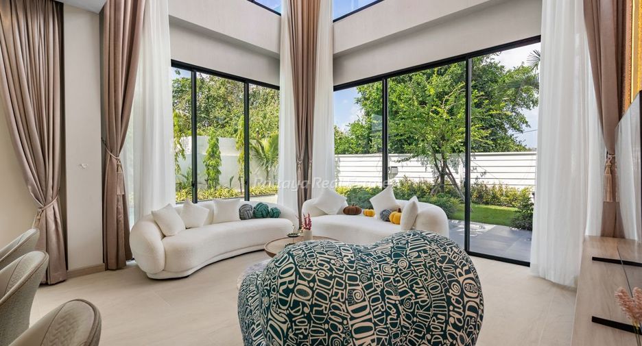 For sale 4 bedrooms villa in Bang Lamung, Chonburi