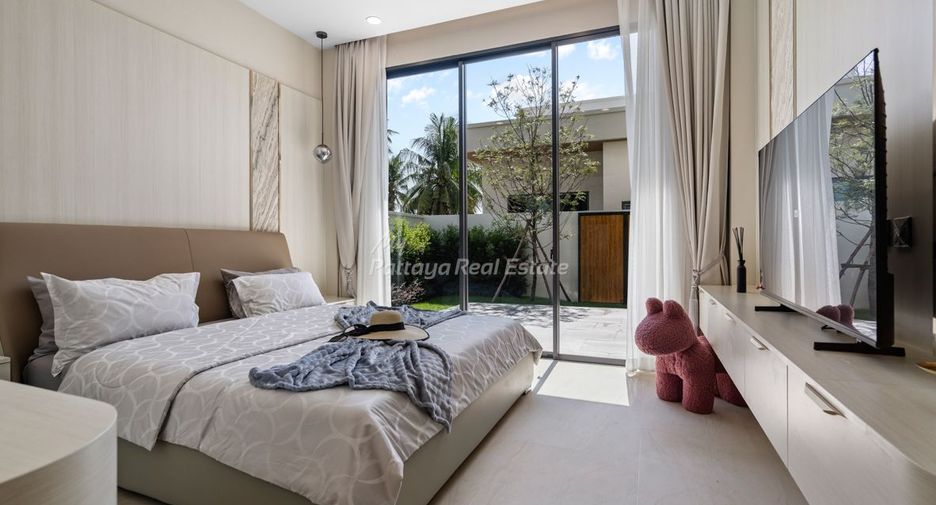 For sale 4 bedrooms villa in Bang Lamung, Chonburi