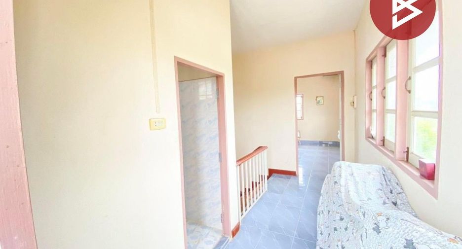Gewerbefläche zum Kauf mit 3 Zimmer in Mueang Rayong, Rayong