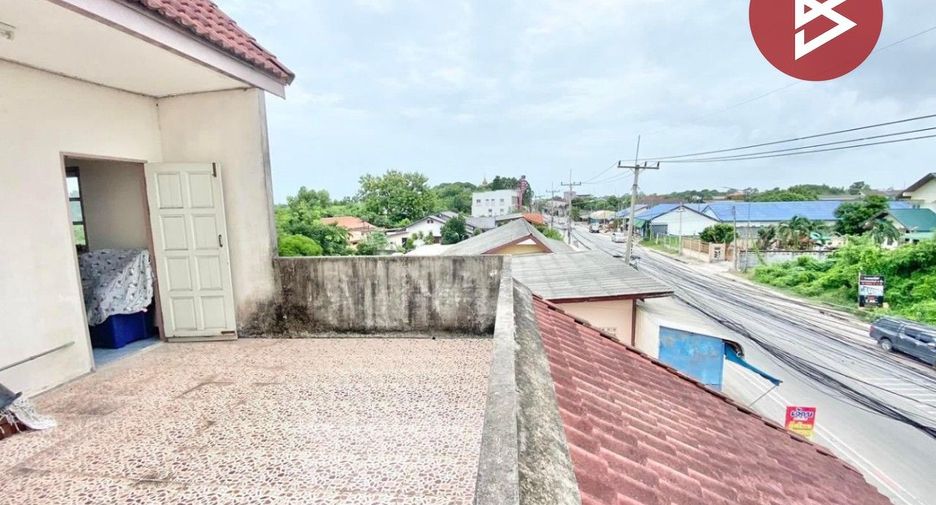 Gewerbefläche zum Kauf mit 3 Zimmer in Mueang Rayong, Rayong