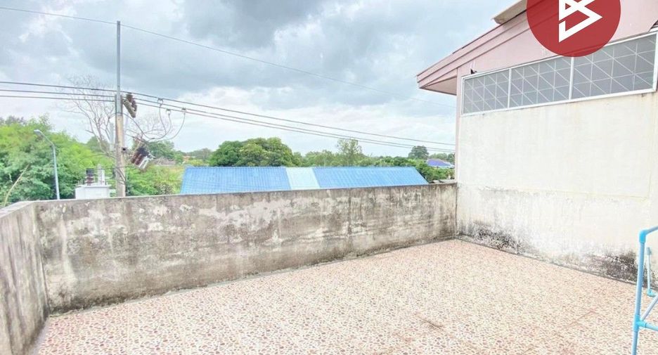 Gewerbefläche zum Kauf mit 3 Zimmer in Mueang Rayong, Rayong