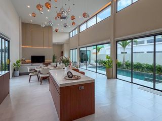 For sale 3 bedrooms villa in Bang Lamung, Chonburi