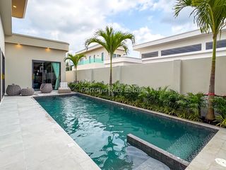 For sale 3 bedrooms villa in Bang Lamung, Chonburi