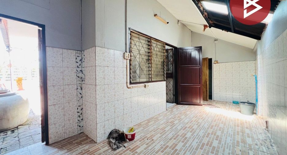 À vendre 2 chambres maison de ville à Mueang Samut Songkhram, Samut Songkhram