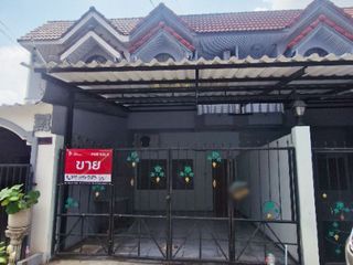 For Rent 2 Bedroom Townhouse In Khlong Sam Wa, Bangkok