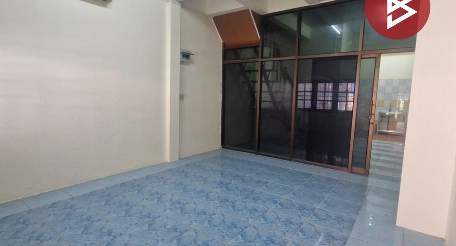 For rent and for sale 2 bedrooms townhouse in Khlong Sam Wa, Bangkok