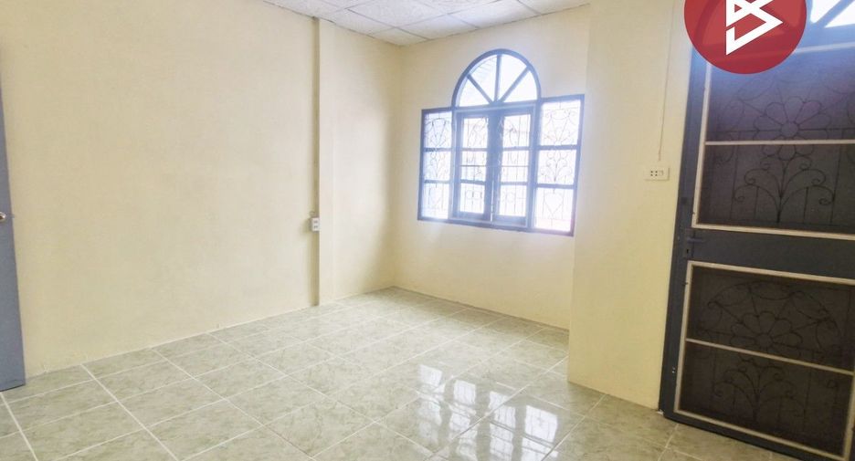 For rent and for sale 2 bedrooms townhouse in Khlong Sam Wa, Bangkok