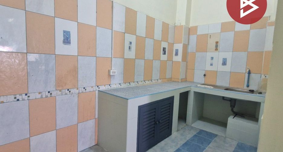 For rent and for sale 2 bedrooms townhouse in Khlong Sam Wa, Bangkok