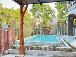 Haus zum Kauf mit 6 Zimmer in Bang Lamung, Chonburi
