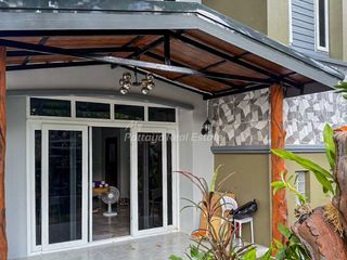 Haus zum Kauf mit 6 Zimmer in Bang Lamung, Chonburi