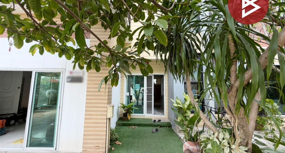 For sale 4 bedrooms house in Mueang Pathum Thani, Pathum Thani