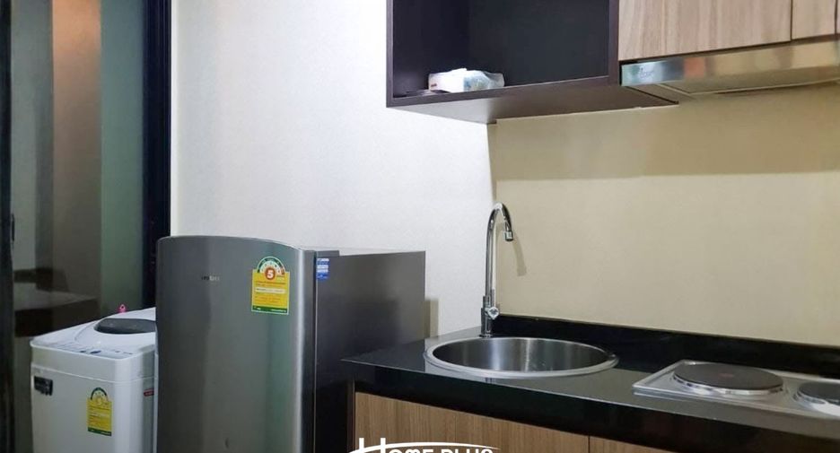For sale 1 bed condo in Mueang Samut Prakan, Samut Prakan