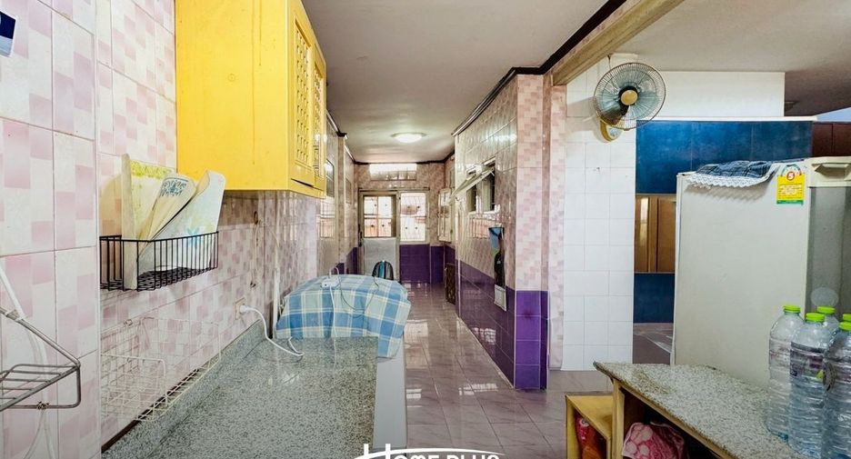 For sale 3 bedrooms house in Khlong Sam Wa, Bangkok
