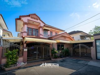 For sale 3 bedrooms house in Khlong Sam Wa, Bangkok