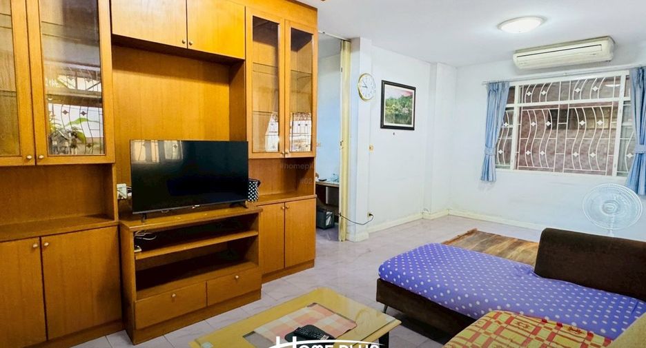 For sale 3 bedrooms house in Khlong Sam Wa, Bangkok