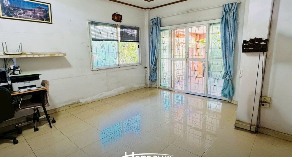 For sale 3 bedrooms house in Khlong Sam Wa, Bangkok