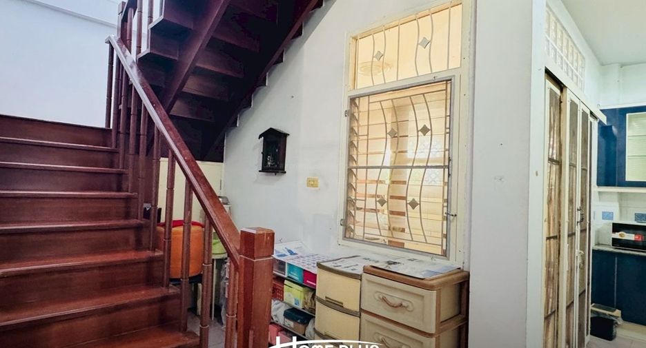 For sale 3 bedrooms house in Khlong Sam Wa, Bangkok