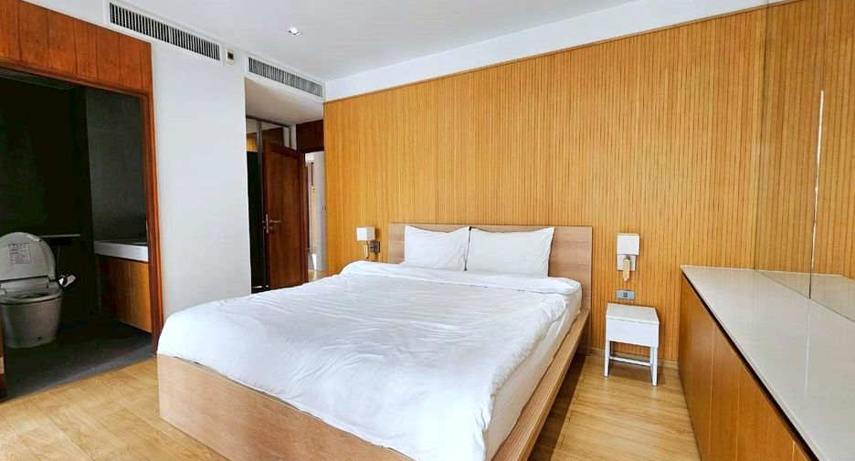 Apartamento con servicios en alquiler de 2 habitaciones en Khlong Toei, Bangkok