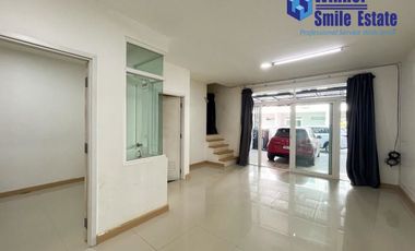 出售 4 卧室 联排别墅 在 Bang Phli, Samut Prakan