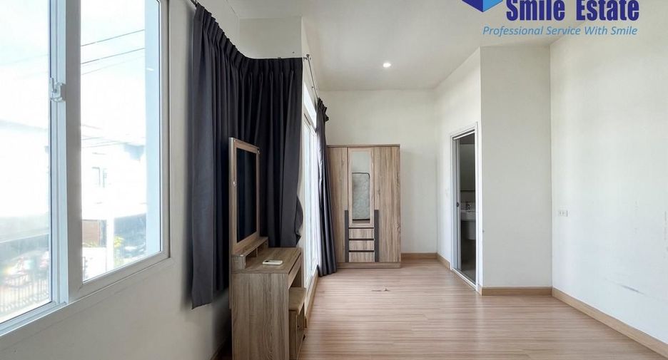 For sale 4 bedrooms townhouse in Bang Phli, Samut Prakan
