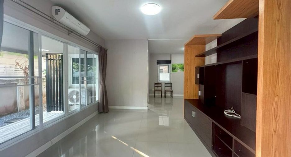 For rent 4 bedrooms house in Doi Saket, Chiang Mai