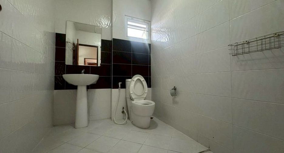 For rent 4 bedrooms house in Doi Saket, Chiang Mai