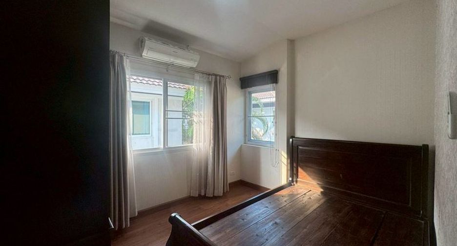For rent 4 bedrooms house in Doi Saket, Chiang Mai