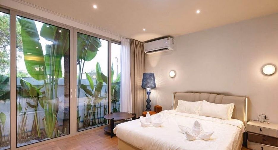 For rent 5 bedrooms villa in Thalang, Phuket