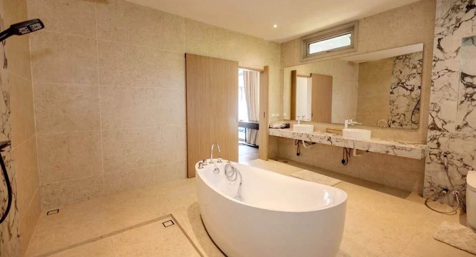 For rent 5 bedrooms villa in Thalang, Phuket