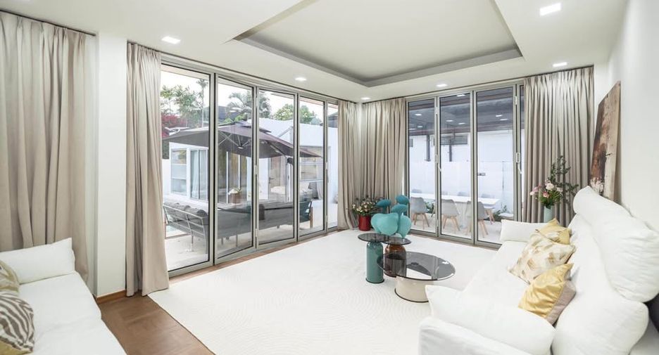 For rent 5 bedrooms villa in Thalang, Phuket