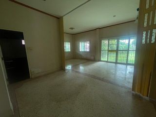 For sale 3 bedrooms house in Ban Bueng, Chonburi