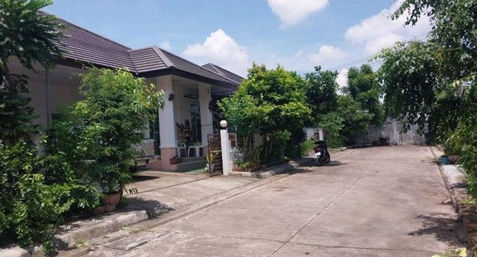 Casa en venta de 2 habitaciones en Ban Bueng, Chonburi