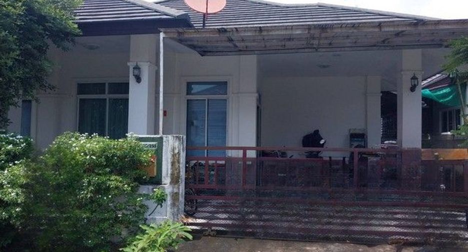 Casa en venta de 2 habitaciones en Ban Bueng, Chonburi