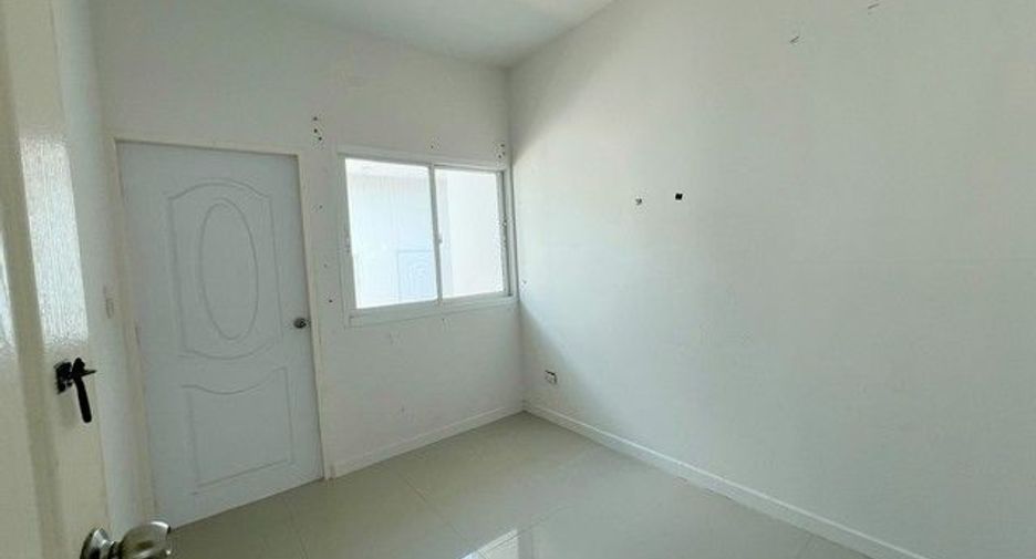 Reihenhaus zum Kauf mit 3 Zimmer in Mueang Nakhon Ratchasima, Nakhon Ratchasima