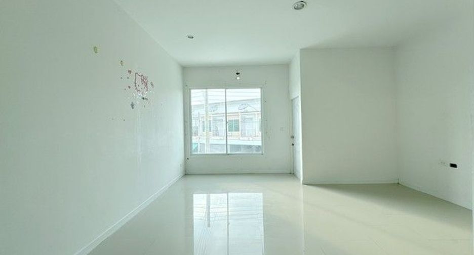 Reihenhaus zum Kauf mit 3 Zimmer in Mueang Nakhon Ratchasima, Nakhon Ratchasima