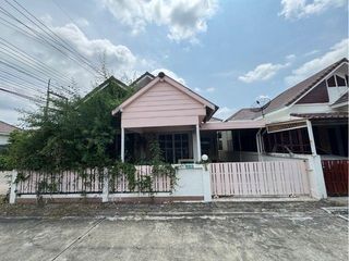 For sale 3 bedrooms house in Mueang Nakhon Ratchasima, Nakhon Ratchasima