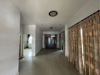 For sale 3 bedrooms house in Mueang Nakhon Ratchasima, Nakhon Ratchasima