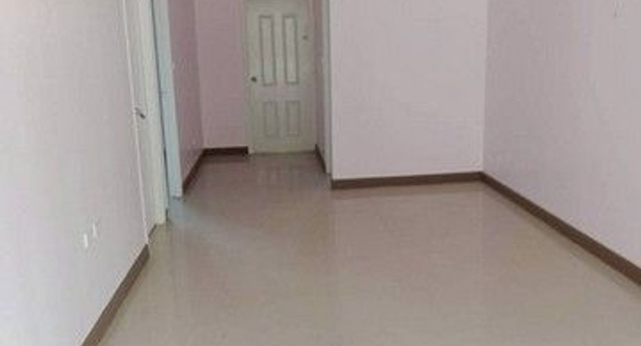 Casa en venta de 3 habitaciones en Ban Bueng, Chonburi